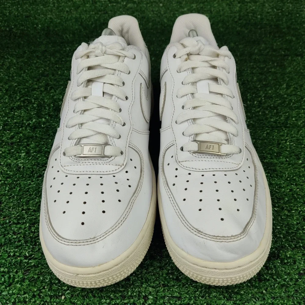 Nike Sneakers Women 10 White Air Force 1 07 Low Top DD8959-100 Leather Athletic